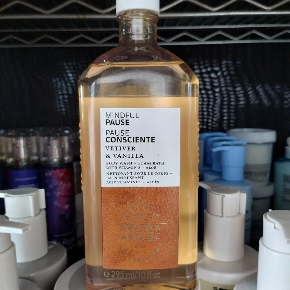 AROMATHERAPY Mindful Pause‎ VETIVER & VANILLA BBW Bath and Body Works Shower Gel